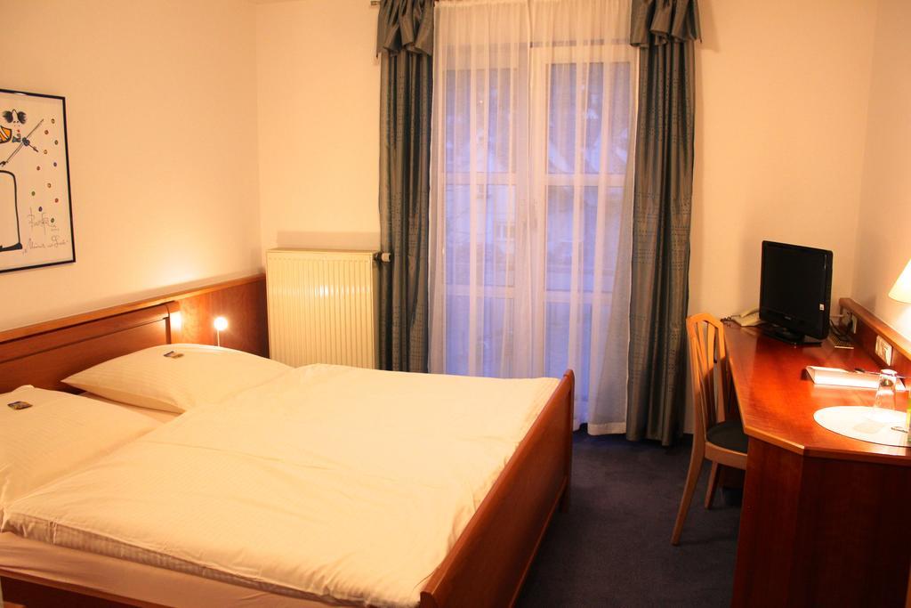 Hotel Gasthaus Bock Reichenbach an der Fils Pokoj fotografie
